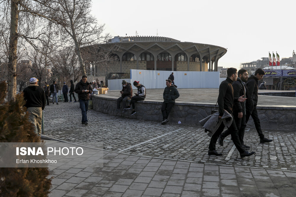 جمع‌آوری چادرهای اغذیه‌فروشی غیربهداشتی بوستان دانشجو/ظروف آشپزی در آبنمای بوستان شست‌وشو می‌شد